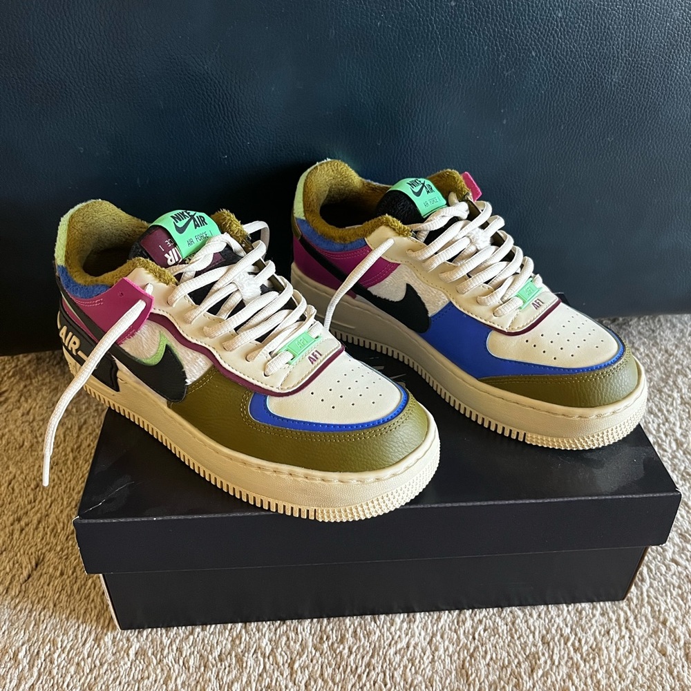 WMNS Nike Air Force 1 Shadow SE